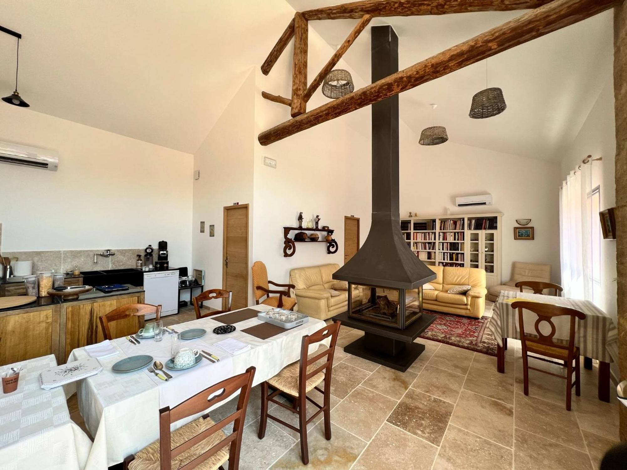 Bastide Des Martelieres Bed and Breakfast Salon-de-Provence Esterno foto