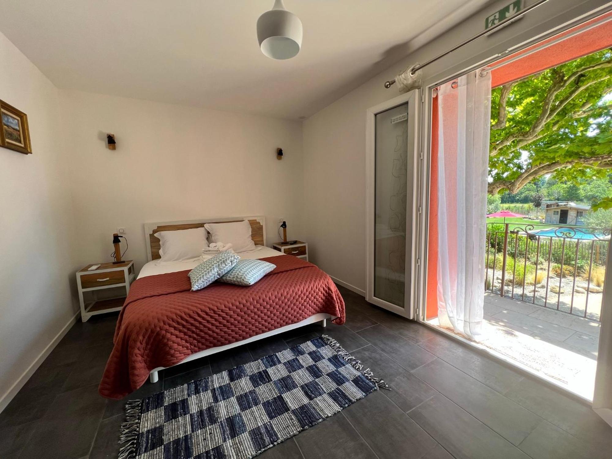 Bastide Des Martelieres Bed and Breakfast Salon-de-Provence Esterno foto